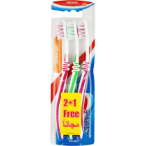 Aqua Fresh Toothbrush Medium Clean and Flexibility 3 Pieces